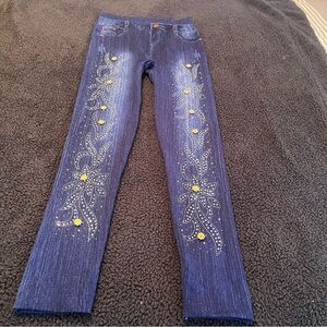 Girl kid blue Jean with bling design. Size 6.